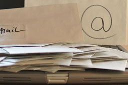 Ordnung im E-Mail-Postfach - Ordnung im E-Mail-Postfach - 6 Tipps für stressfreie E-Mail-Bearbeitung