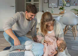 Familienfoto zu Hause