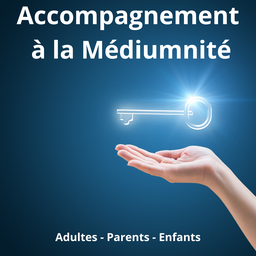 Une main qui tend une clé pour l'accompagnement à la médiumnité