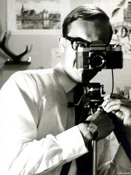 Als Selfies noch Selbstporträts hießen, war es verdammt schwer, irgendwen dafür zu interessieren. Bild Selfie 1965, Hans Holt/flickr
