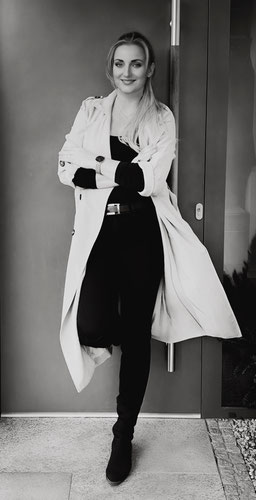 Portrait von Karoline Grohmann, Architektin und Inhaberin von GrohmannArchitektur.