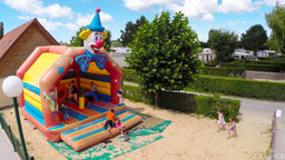 jeux-gonflable-enfants-camping-oiseaux-baie-somme-picardie-emplacement-residentiel-achat-vente-mobilhome-neuf-occasions-80120-rue-marquenterre