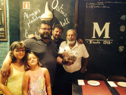 La familia del Marino junto al equipo de Canal Cocina de Puerto en Puerto