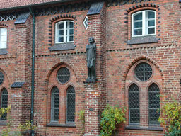 "Der Bettler" (Barlach), Ratzeburg Dom