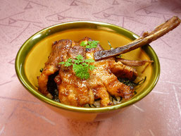 望来豚のスペアリブ丼