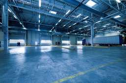 Leere Lagerhalle