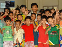 Enfants sourds et malentendants de l'institut...