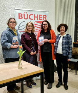 Simone Hausladen bei Ihrer Lesung in Steinfurt.