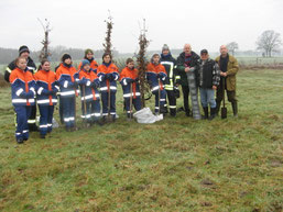 Zwei Pflanzaktionen im Holtumer Moor NABUKreisverband Verden e.V.