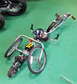 電動リカンベントトライク