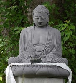 Buddha Amithaba; Bremgartenfriedhof