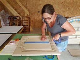 artisan d'art peintre sur meubles Haute-Savoie