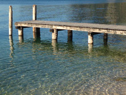 Steg im Wasser, Steg, Wasser, See, Meer, Strand, Ufer