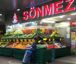 Der neue Sommer-Drink heißt "Nordic Fresh"! Obst- und Gemüsevielfalt im SÖNMEZ MARKT Harburg und ein Rückblick ins Konzert "Musik verbindet" vor 5 Jahren ...