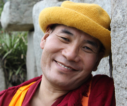 Phakyab Rinpoche