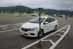 福島運転免許センター試験車両