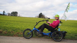 Christine Rhodes mit dem Sesseldreirad HP-Delta Tx 