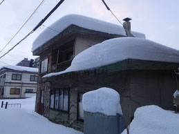 札幌の屋根の雪下ろしは便利屋Suiren