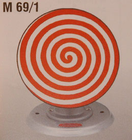 M69/1 - Lebensrad rot weiss / wheel of live red white