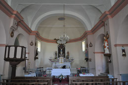 Calasima- maître-autel et nef