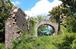 Ruines Chapelle St Martin - Carcheto-Brustico (Castagniccia) - Cliché Corse-romane .eu
