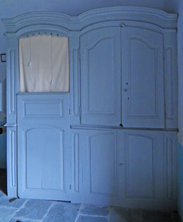 Poggio Marinaccio - San Biaggio - Confessionnal et fonts baptismaux