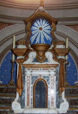 Peri-tabernacle de marbre du XVIIe s. classé