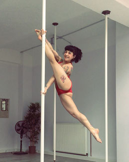 Yatzin Kosom Pole Acrobatics Fitness Cologne