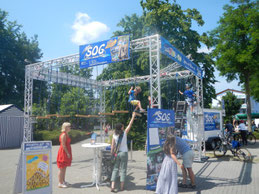 Klettergerüst, Klettergarten Mobieler Kletterturm, Klettergestell, Kinderevent, Kinderbetreuung, Straßenfest, Betriebsfeier, Firmenjubiläum, Tag der offenen Tür, Kletterspaß, mich kann man mieten,