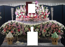 家族葬　生花祭壇