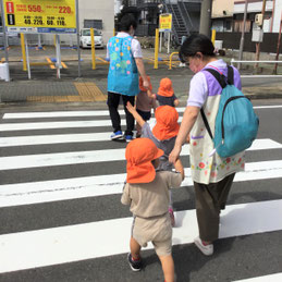 交通ルールを守りながら歩くことができるようになりました