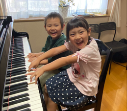 愛知県岡崎市のピアノ教室-yuri piano studio こどものピアノレッスン