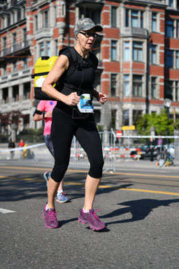 Jeannine Pilloud, 2017 am Zürich Marathon, für Wasser für Wasser