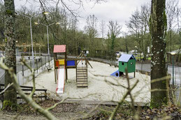 Speeltuintje nabij de ingang