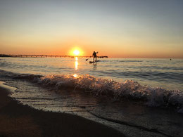 sup verleih in der surfschule ostsee