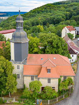Die Winzerlaer Kirche ist die Hauptkirche der Dietrich-Bonhoeffer-Gemeinde