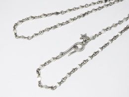 ジャスティンデイビス SNJ213 CURIO CHAIN