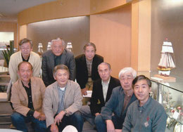 2004年NHK文化センター青山教室(左から3人目が講師のID12安藤雅浩会員)