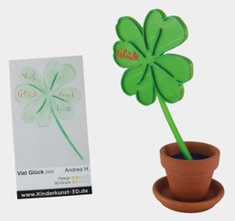 Zeichnung Kleeblatt als 3D-Druck in kleinem Terrakotta Blumentopf