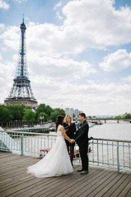 Wedding Celebrant Elopement In Paris France Wedding Celebrant France Symbolic Ceremony Paris Eiffel Tower