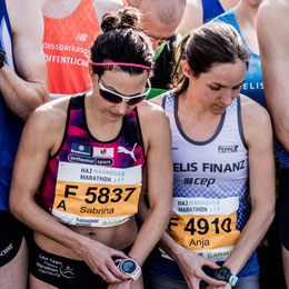 DM Halbmarathon Hannover Mocki und Anja Scherl an der Startlinie