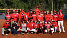 Nella foto la squadra di Pino Bataloni Red Foxes