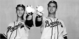 Nella foto Warren Spahn (sx) e Johnny Sain