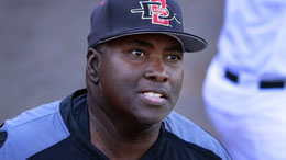 Nella foto Tony Gwynn nel ruolo di coach
