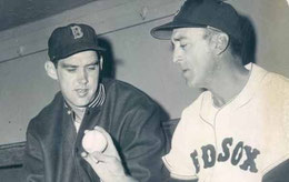 Nella foto Sal Maglie nel ruolo di pitching coach con i Boston Red Sox