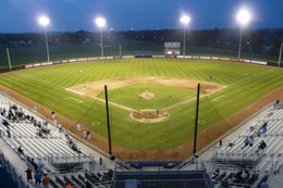Nella foto il "Sal Maglie Stadium" presso Niagara Falls, New York