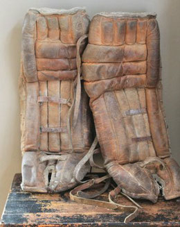 Beinschoner Goalie um 1886