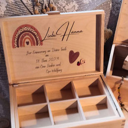 große Holz-Schatzkiste 7 Fächer Namensbox, zur Taufe mit Widmung Erinnerungskiste, Kindergeschenk mit persönlicher Widmung, von SchönsteOrdnung Geschenke Box KunstHandwerk in Bayern