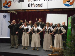 Gruppe A Jagdhornbläser auf der Bühne Jagdmesse Alsfeld