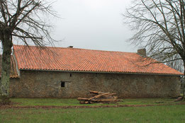 toiture refaite sur maison par GIRAULT Maçonnerie en Charente